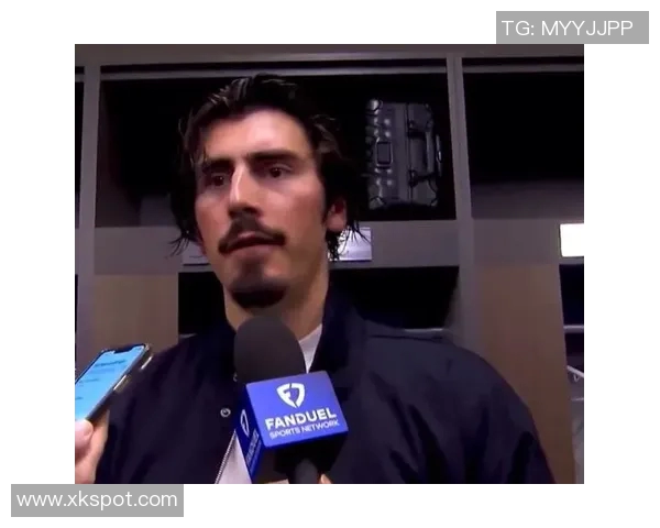 哈克斯称赞拉松为球队活力担当13中9砍下21分表现出色