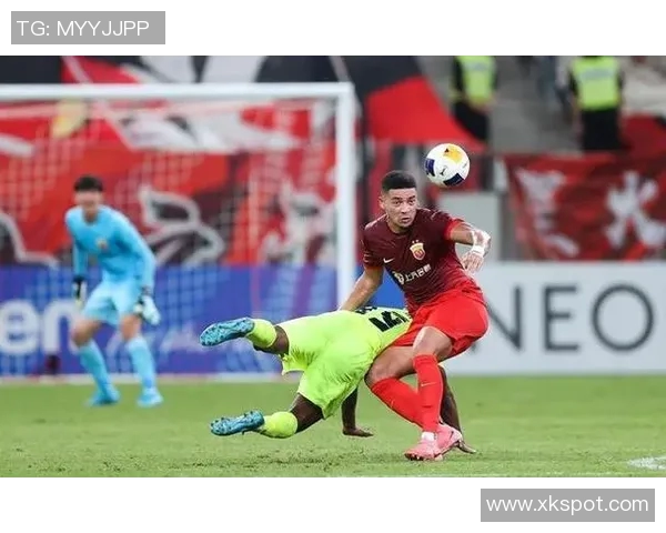 阿夫迪亚表现平平15投仅5中贡献16分7板6助攻防守端也有亮眼表现 阿夫迪亚表现平平15投仅5中贡献16分7板6助攻防守端也有亮眼表现