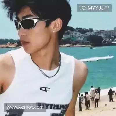 孔铃媚